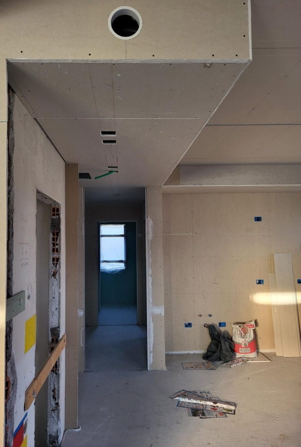gestione delle imprese edili, operai e artigiani in fase di ristrutturazione per interior design casa evolution