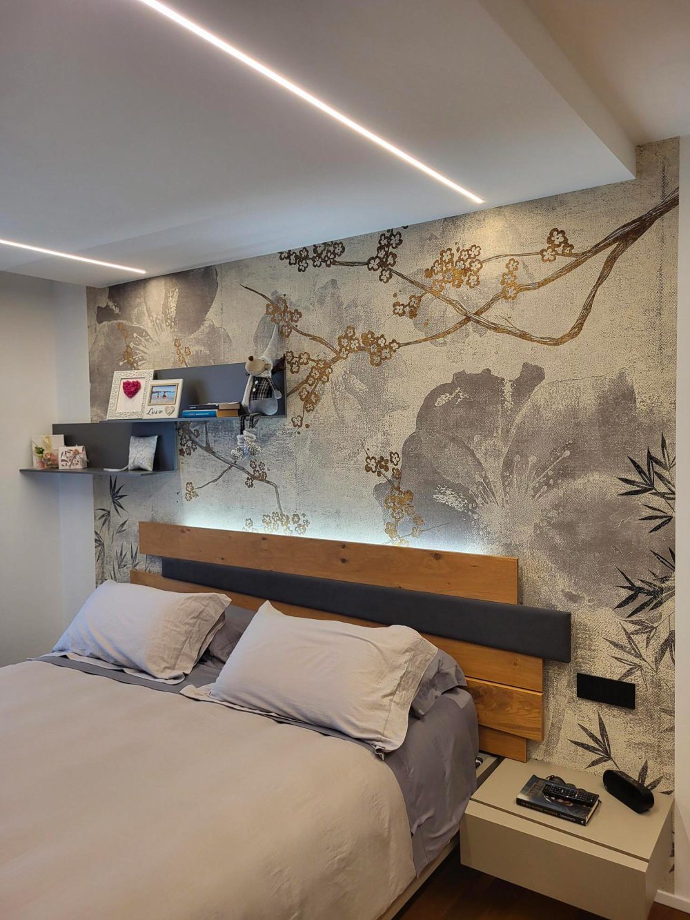 Dettaglio camera da letto illuminazione con giochi di chiaroscuro nella casa